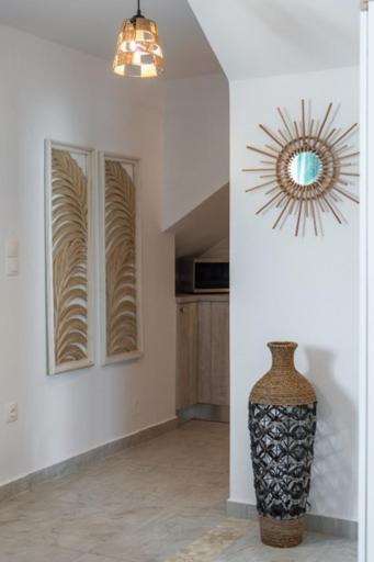 Kapetan Giannis Suite Adamantas  Exteriör bild